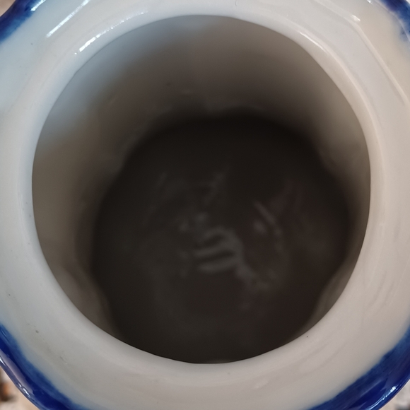 VINTAGE HAND-PAINTED PORCELAIN JAPANESE GEISHA GIRLS BLUE TEAPOT/PITCHER NO LID - Picture 11 of 14